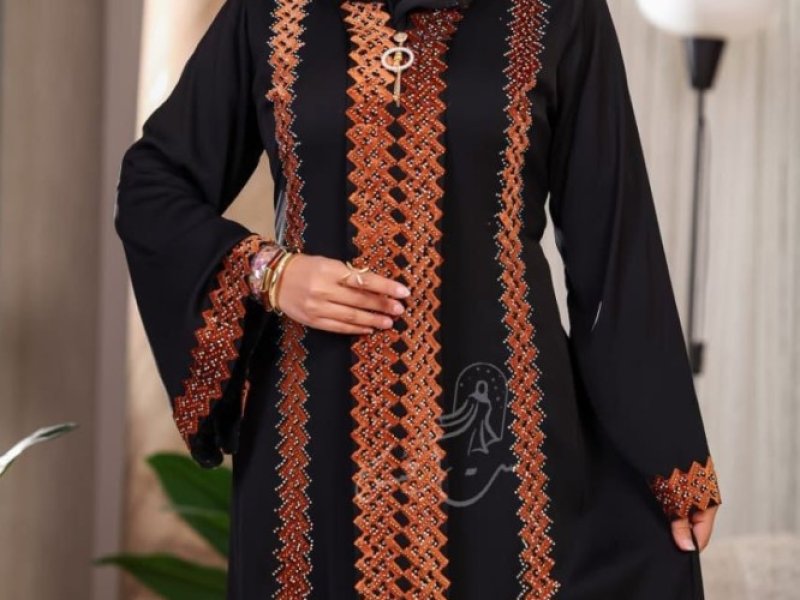 brode-de-classe-et-abaya-small-2